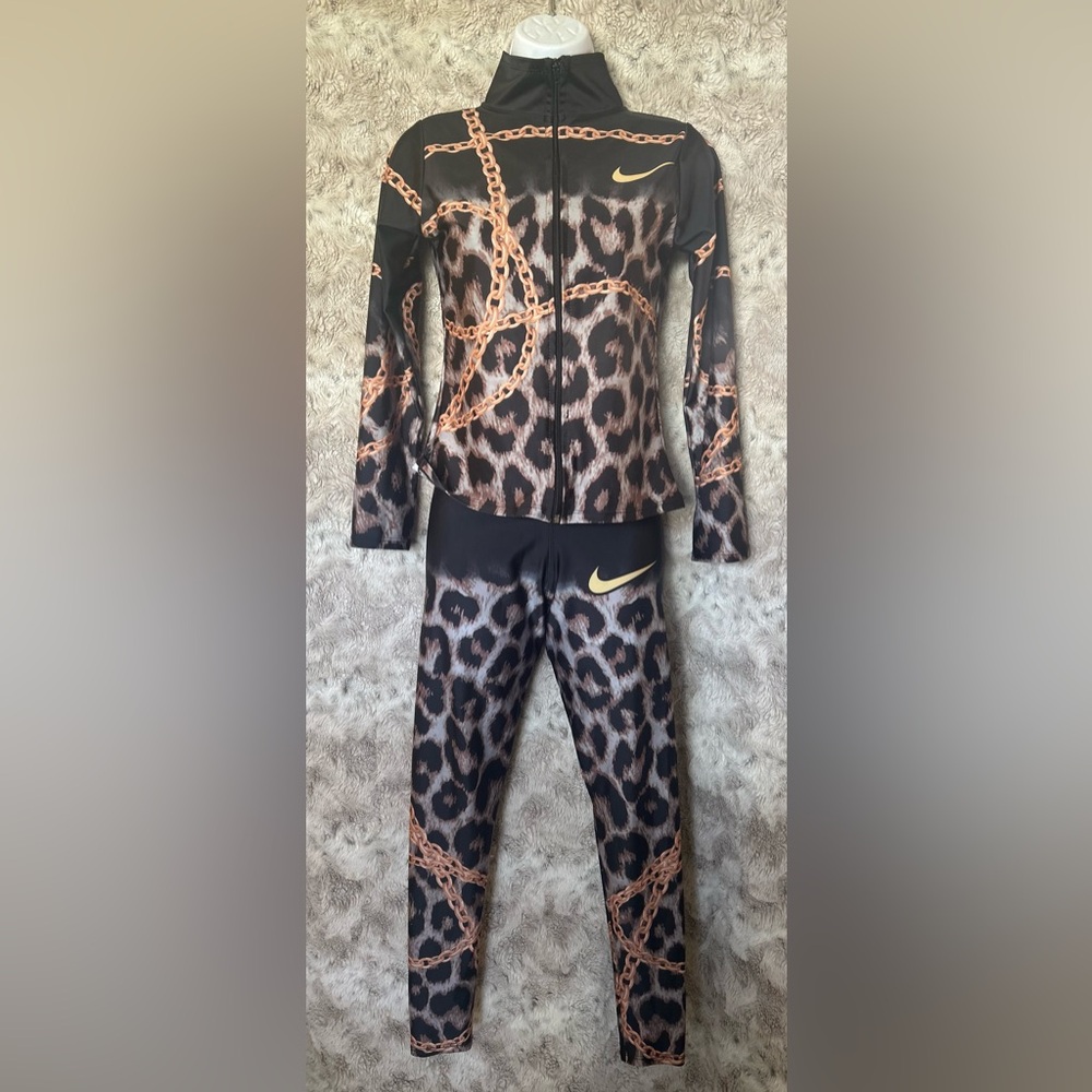 Nike Jogging Suit